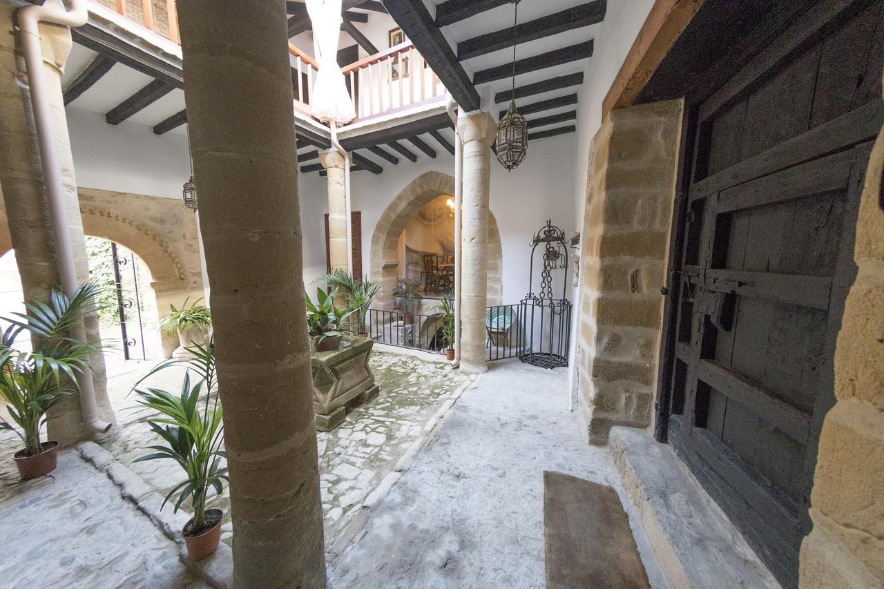 Palacete Sol De Mayo Убеда Экстерьер фото